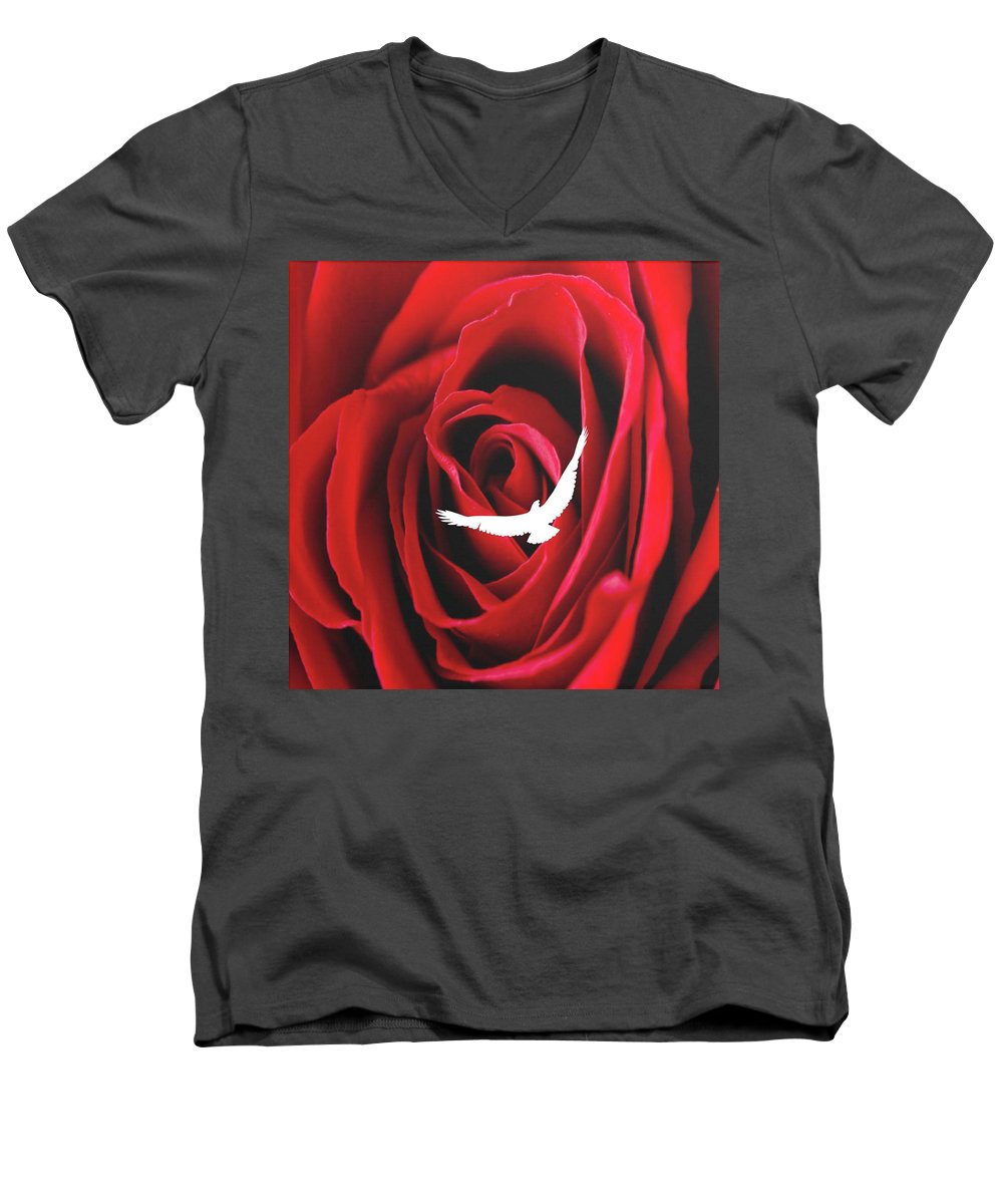 Fly higher - Men's V-Neck T-Shirt