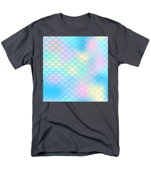 Magic mermaid tail background. Colorful seamless pattern with fish scale net. Blue pink mermaid skin surface. - Men's T-Shirt  (Regular Fit)