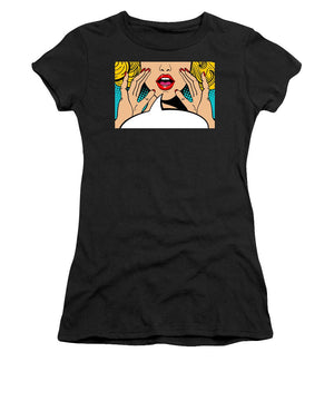 Sexy surprised blonde pop art woman with open mouth and rising hands screaming announcement. Vector background in comic retro pop art style. Party invitation. - Women's T-Shirt