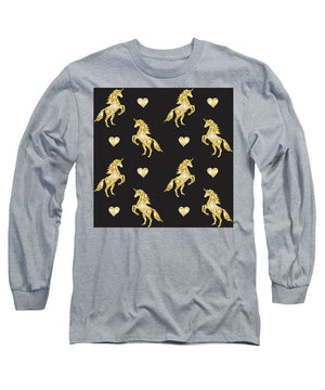 Vector seamless pattern of golden glitter unicorn silhouette isolated on black background - Long Sleeve T-Shirt