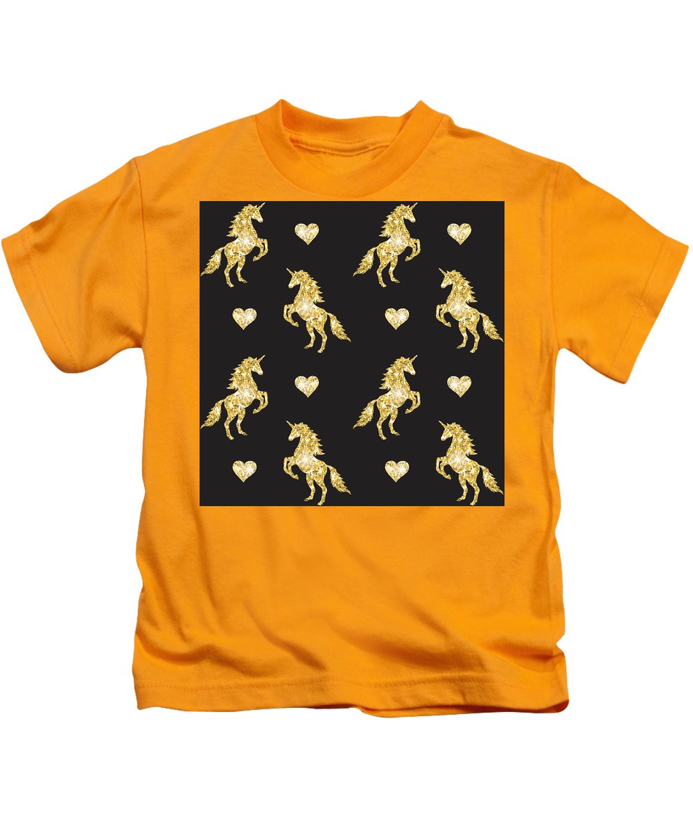 Vector seamless pattern of golden glitter unicorn silhouette isolated on black background - Kids T-Shirt