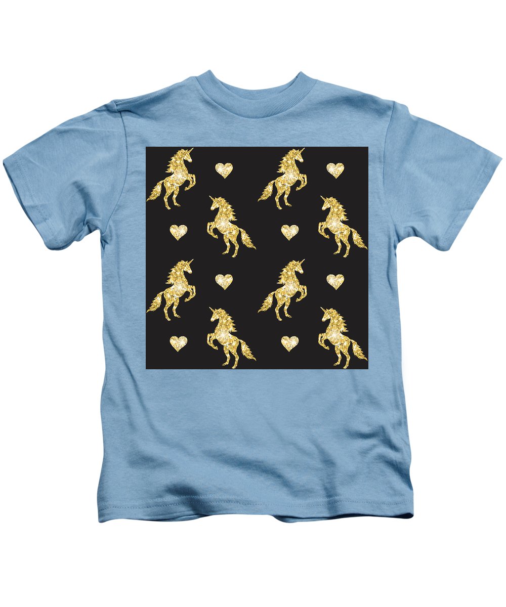Vector seamless pattern of golden glitter unicorn silhouette isolated on black background - Kids T-Shirt