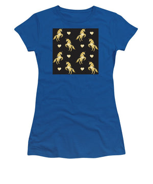 Vector seamless pattern of golden glitter unicorn silhouette isolated on black background - Women's T-Shirt