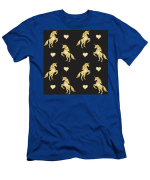 Vector seamless pattern of golden glitter unicorn silhouette isolated on black background - T-Shirt