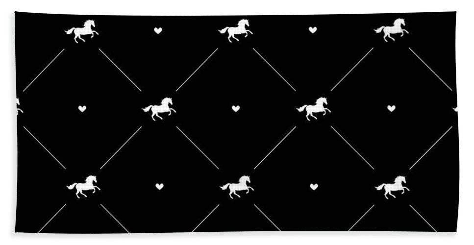 Vector seamless pattern of white horse silhouette with heart isolated on black - Beach Towel