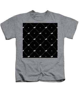 Vector seamless pattern of white horse silhouette with heart isolated on black - Kids T-Shirt