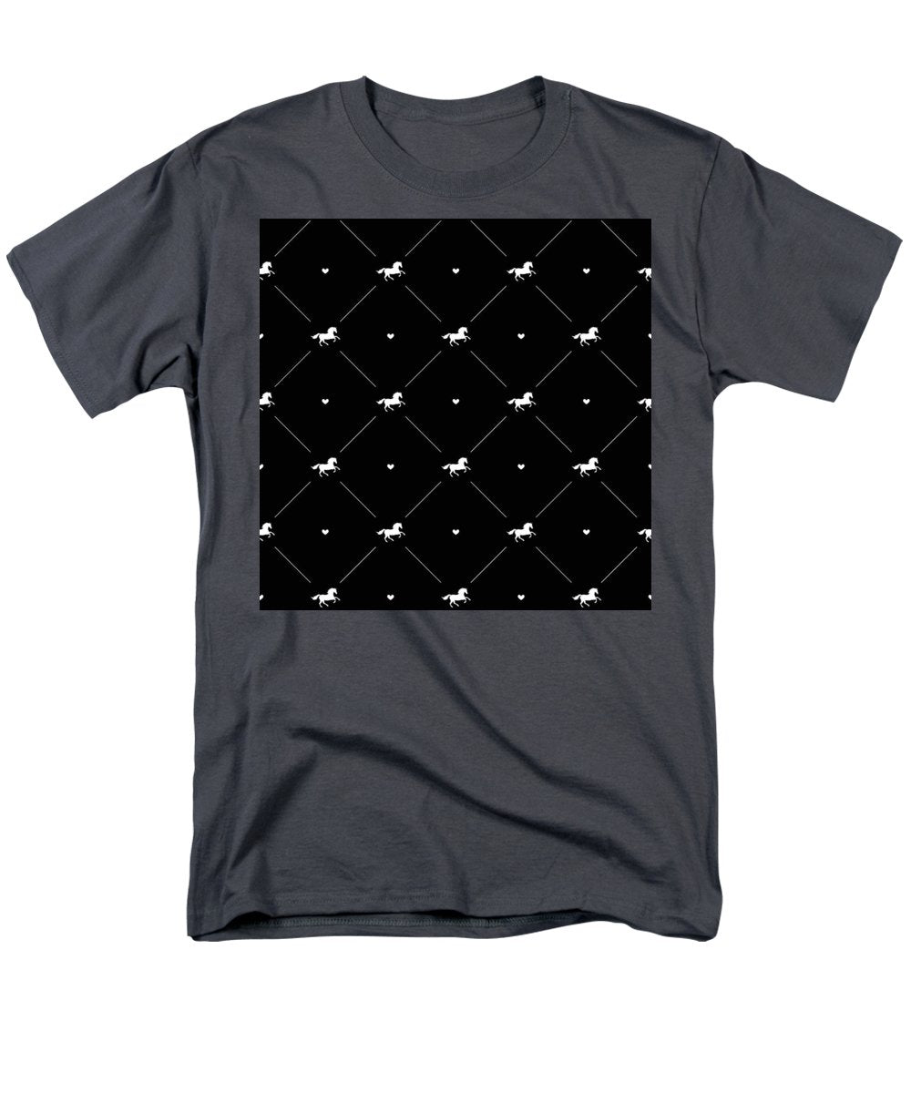 Vector seamless pattern of white horse silhouette with heart isolated on black - Men's T-Shirt  (Regular Fit)
