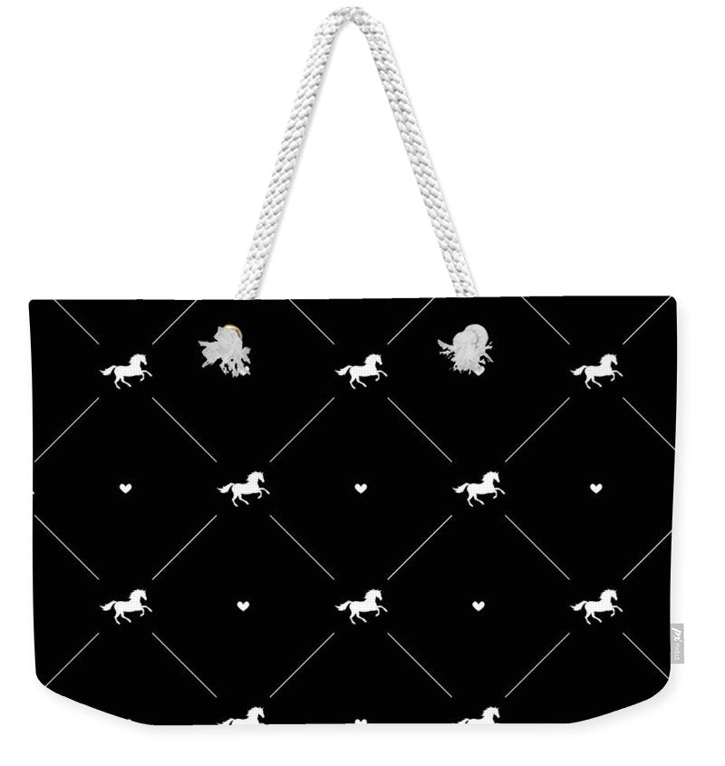 Vector seamless pattern of white horse silhouette with heart isolated on black - Weekender Tote Bag